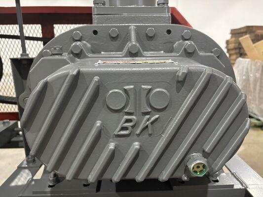 DN40 (1.5'') Three Lobes Roots Blower with 0.37-1.11 m³/min Air Capacity and 2300 rpm Max Speed