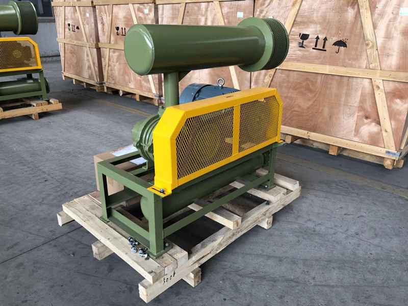 1.5KW-15KW BK Type Three Lobes Roots Blower Of Army Green With Low Noise Economical Energy Consumption